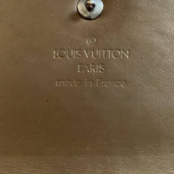 International Louis Vuitton Wallet - Picture 4 of 10